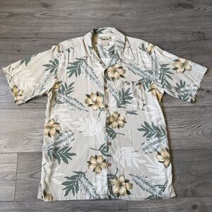 Paradise Coves Men’s 100% Silk Tan With Floral Hawaiian Camp Shirt - Size Medium